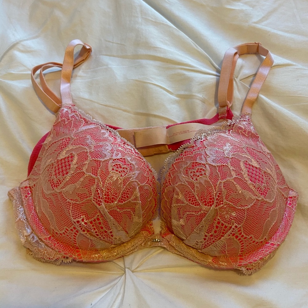 Fabulous Victoria Secret push-up bra! 32b